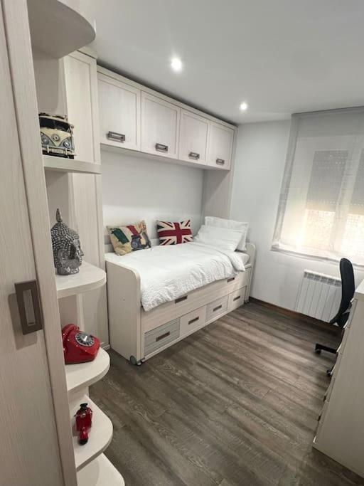 Apartamento Centrico Con Terraza Ebi02919 Portugalete Luaran gambar